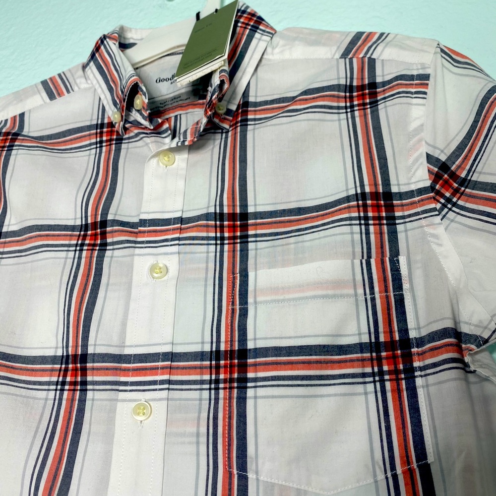 Brand NWT button up shirt